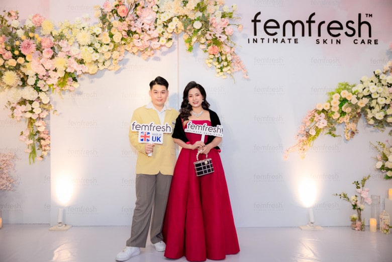 Sau khi nghe các bác sĩ chia sẻ, diễn viên Đàm Hằng và Long Chun tin rằng sản phẩm Femfresh sẽ là lựa chọn tốt nhất của nhiều chị em phụ nữ.